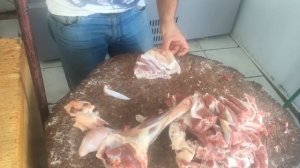 Разделка туши барана на шашлык
