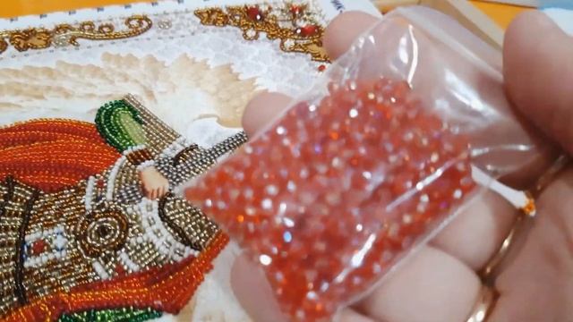 Обзор хрустальных бусин. Мастер-класс "Как вышивать хрусталем" смотреть онлайн