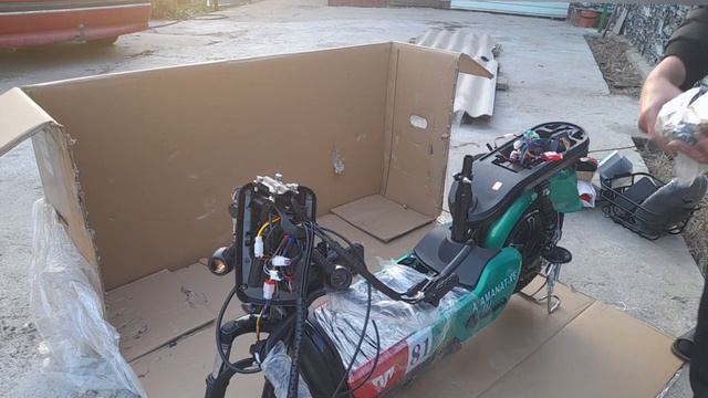 Купил себе электровелосипед мечта каждого пацана. Осталось только собрать .Часть 1. смотреть онлайн