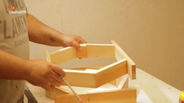 DIY Unique Wood Planter Box смотреть онлайн