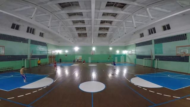 Стоячий футбол, мокрый пол, гол Димы 2:1 смотреть онлайн