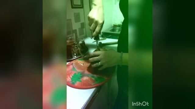 Как расколоть кокос в домашних условиях за 10 минут.? смотреть онлайн