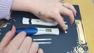 Inside a Digital Pregnancy test | ClearBlue | 2 Lines? | Mama-T