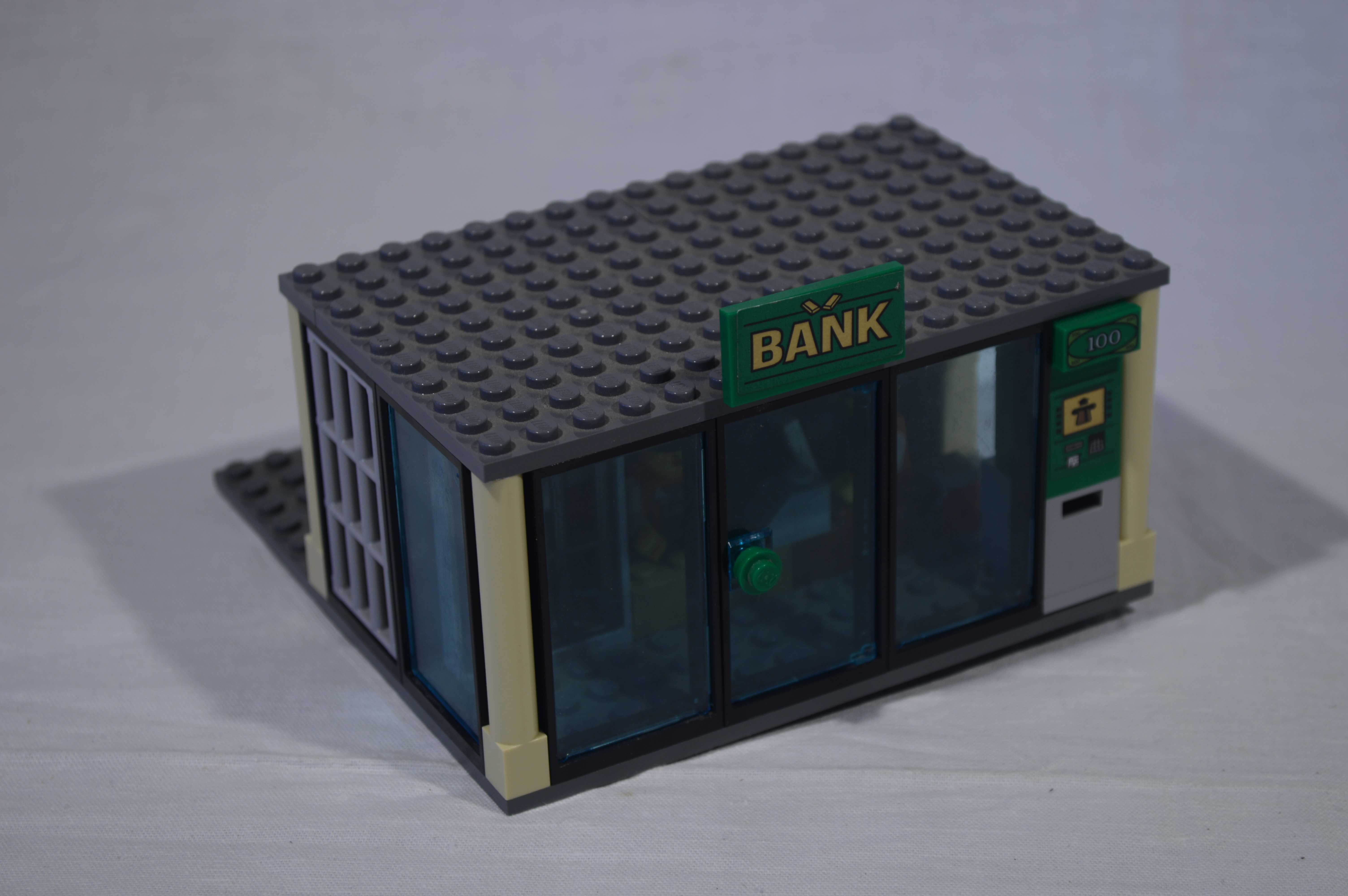 Лего-самоделки. Сборка банка