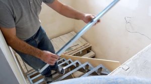 Обшивка лестницы деревом. Начинаем обшивку лестницы. Первый по лестницам