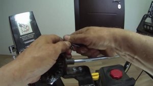 2. Снегоуборщик  RedVerg RD-SB60/950BS-E, подготовка к зиме