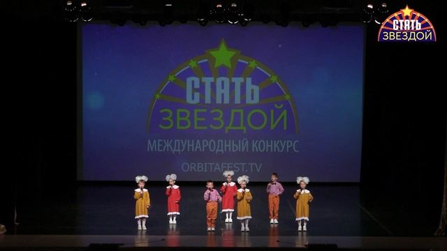 Булочка с творогом (А. Петряшева)