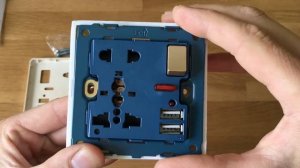Универсальная розетка в стену с USB. Universal USB Socket