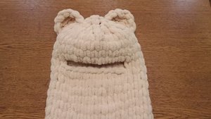 Балаклава мишка из плюшевой пряжи.