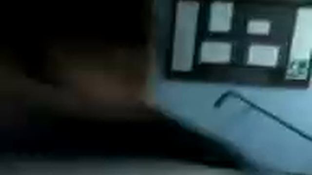 . парни пристают к девченке и оператору досталось смотреть онлайн