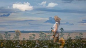 "ВЬЁТСЯ ВДАЛЬ ТРОПА ЛЕСНАЯ"... (Фото Артёма Карпова (Самара) - Поёт Владимир Нечаев)