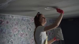 Делаем дизайнерский ПАРЯЩИЙ потолок и ТЕНЕВОЙ шов! Крутой стык между СТЕНОЙ и ПОТОЛКОМ.