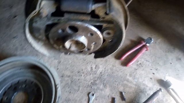 Самодельный минитрактор. Переделал полуоси установка стояночного тормоза смотреть онлайн