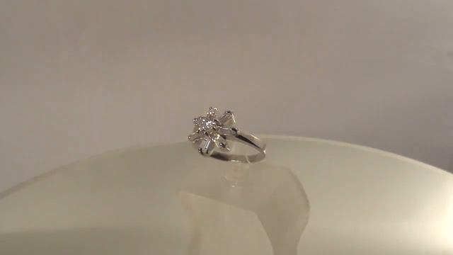 серебряное кольцо цветок из цирконов - serebrim.ru смотреть онлайн