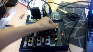 Работа динамического микрофона на микшерном пульте