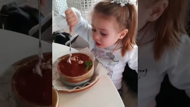 ОЙ КАКАЯ ЛИПКАЯ ЛОЖКА!😅🥣🥄