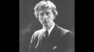 Shepherd's Hey by Percy Grainger   played by Horn Choir