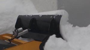 Робот снегоуборщик