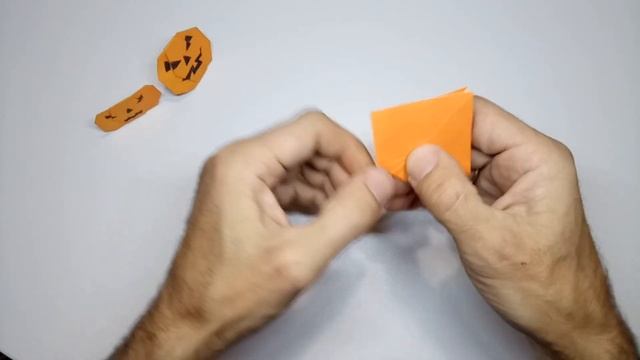 Простая оригами - Тыква из бумаги на Хэллоуин. Easy Origami Pumpkin. смотреть онлайн