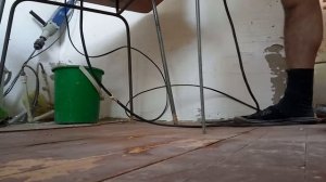 Скрипят половицы?