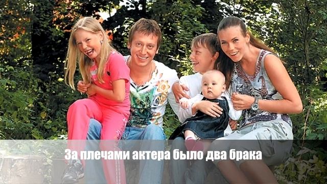 «С любимыми не расставайтесь»: Михаил Трухин показал совместное фото с молодой супругой
