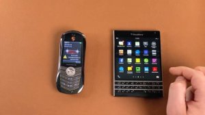 BlackBerry Passport vs VERTU Porsche 911 Cayman S Incoming Call & Outgoimg Call