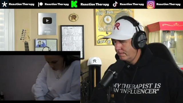 Ren X Chinchilla - Chalk Outlines (THERAPIST REACTS) смотреть онлайн