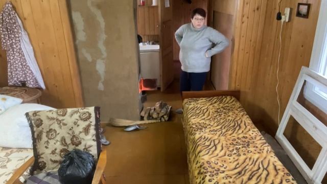УДРАЛА НА ДАЧУ! НЕКОГДА ДОМА СИДЕТЬ ?