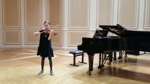 Н.Паганини -Каприс N 16, g-moll . Исп.София Казакова , 4 класс ЦМШ-АИИ
