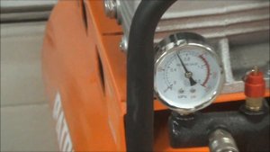 Производительность компрессора PATRIOT PTR 80-450.двухцилиндровый компрессор.