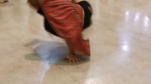 Настоящие мужские танцы Whyte and Mackay!