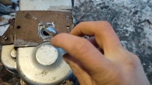 Ремонт крышки заводного механизма (Кикстартера) скутера с двигателем 139 qmb.