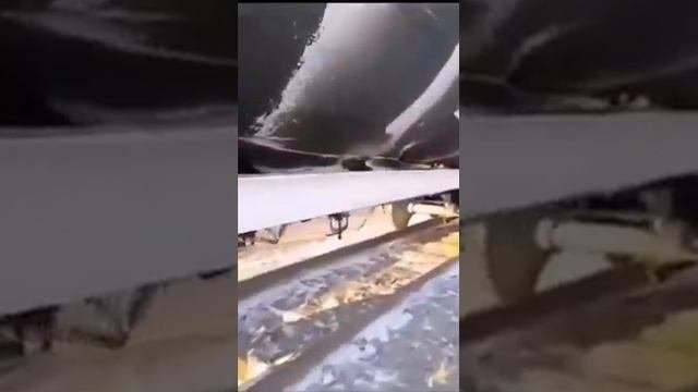 Кадры с места диверсии на железной дороге в Свердловской области #свежиеновости #свердловскаяобласт