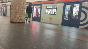 МОСКВА ОТПРАВЛЯЕТСЯ СО СТАНЦИИ КОМСОМОЛЬСКАЯ
