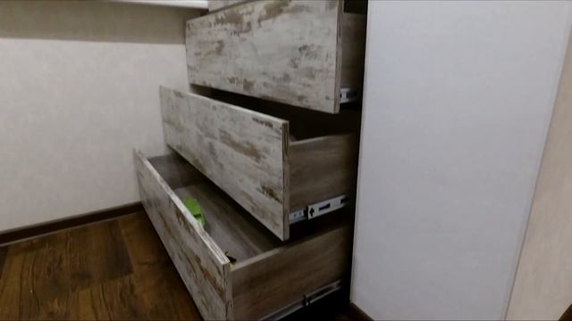 Гостиная с навесными тумбами в стиле Loft смотреть онлайн