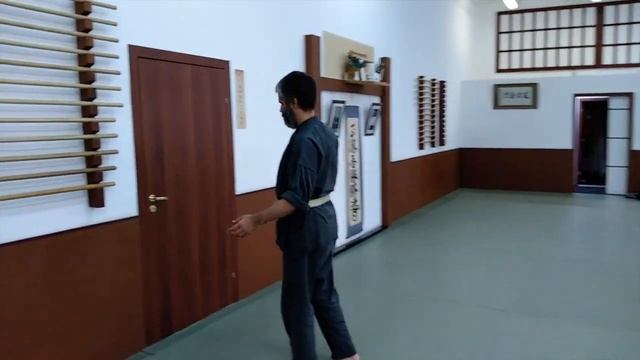 Техника отжимания на пальцах.