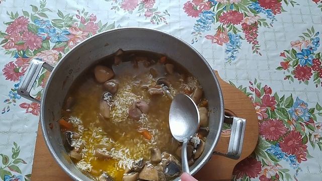 Постный плов с грибами / Рецепты для поста / Как вкусно приготовить постный плов с грибами
