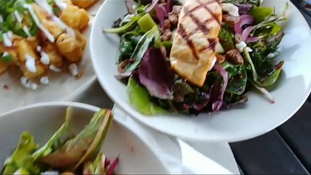 США.Пивной ресторан. смотреть онлайн