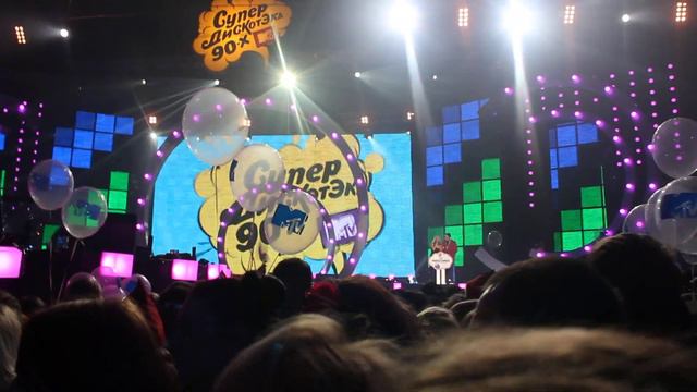 Вещи 90-х@СУПЕРДИСКОТЭКА 90-Х//19.11.2011 смотреть онлайн