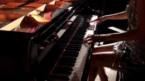 Ladyva's Unique Twist on "Lobster Groove" at the International Boogie Nights Uster