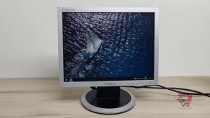 Vídeo de funcionamento monitor Samsung 15 POLEGADAS SYNCMASTER 540N