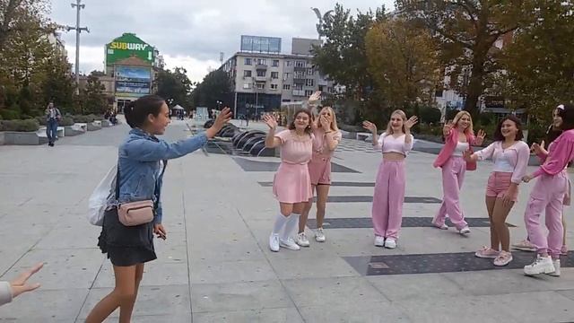 БУРГАС Болгария Бабушки Электро-Велосипеды Опера KPOP Клип Автогар|| Burgas Bulgaria Opera KPOP Bik смотреть онлайн