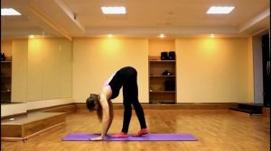 Растяжка задней поверхности ног. Идеальная складка