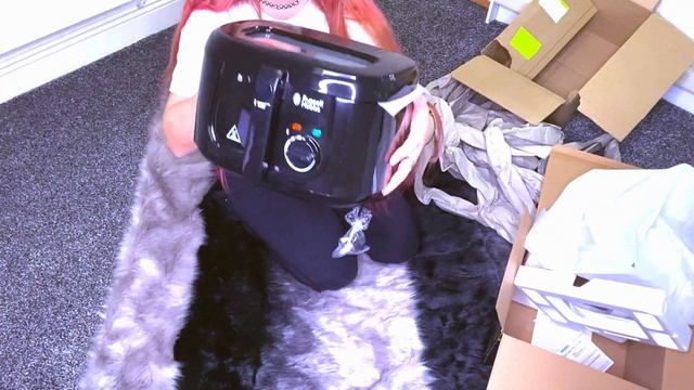 Фритюрница Russell Hobbs 24570 Deep Fryer, 2.5 L, 1800 W, Black смотреть онлайн