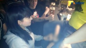 В смоленском баре устроили непристойный конкурс в борьбе за рюмку текилы