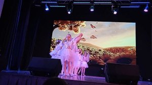 Танец бабочек " вальс бабочек " танцевали Амина и Ясмин