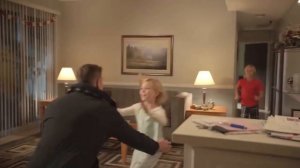 9-1-1: НОВЫЙ СЕРИАЛ! ДЕВУШКА СМЫЛА РЕБЕНКА В УНИТАЗ? ОБЗОР ПЕРВЫХ СЕРИЙ!