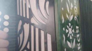 Маленькая деревенька за горой, на гармони, цифры 89277382068