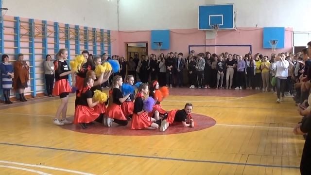 Группа поддержки Олимпийцев. Черлидинг. смотреть онлайн