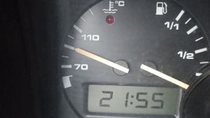 Как скачет температура в двигателе на Пассате Б 3 когда вы едите. Наблюдение за температурой.